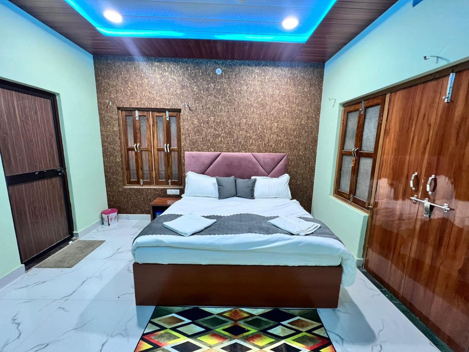 Gulab Residency Hotell Varanasi Exteriör bild