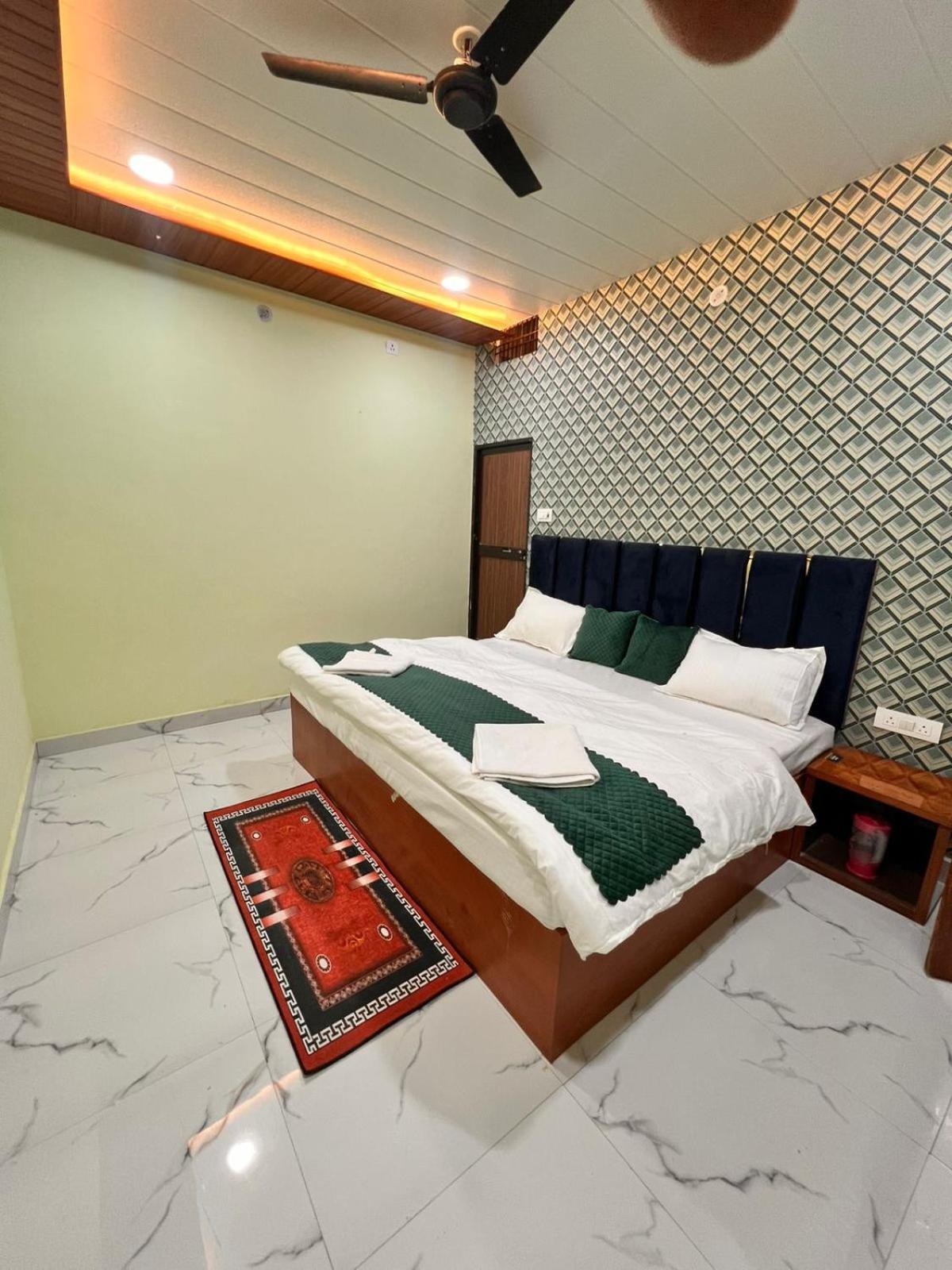 Gulab Residency Hotell Varanasi Exteriör bild