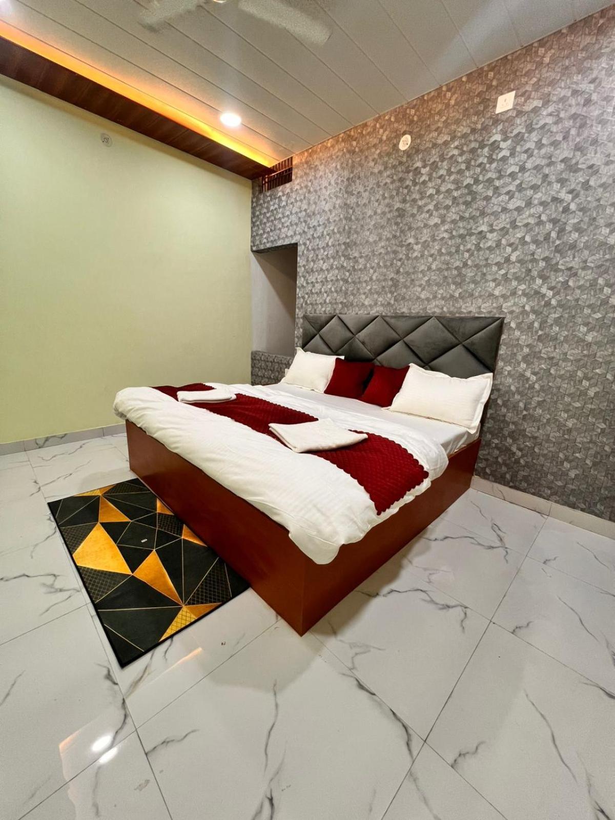 Gulab Residency Hotell Varanasi Exteriör bild