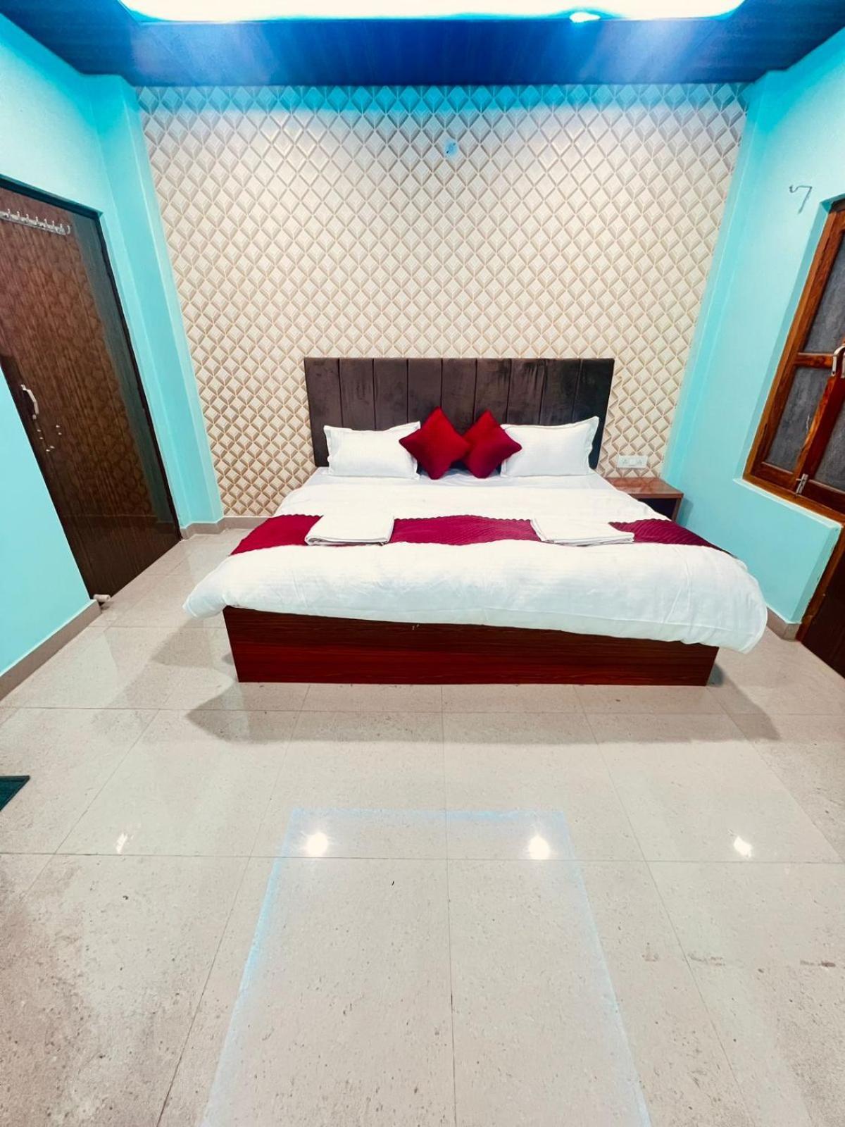 Gulab Residency Hotell Varanasi Exteriör bild
