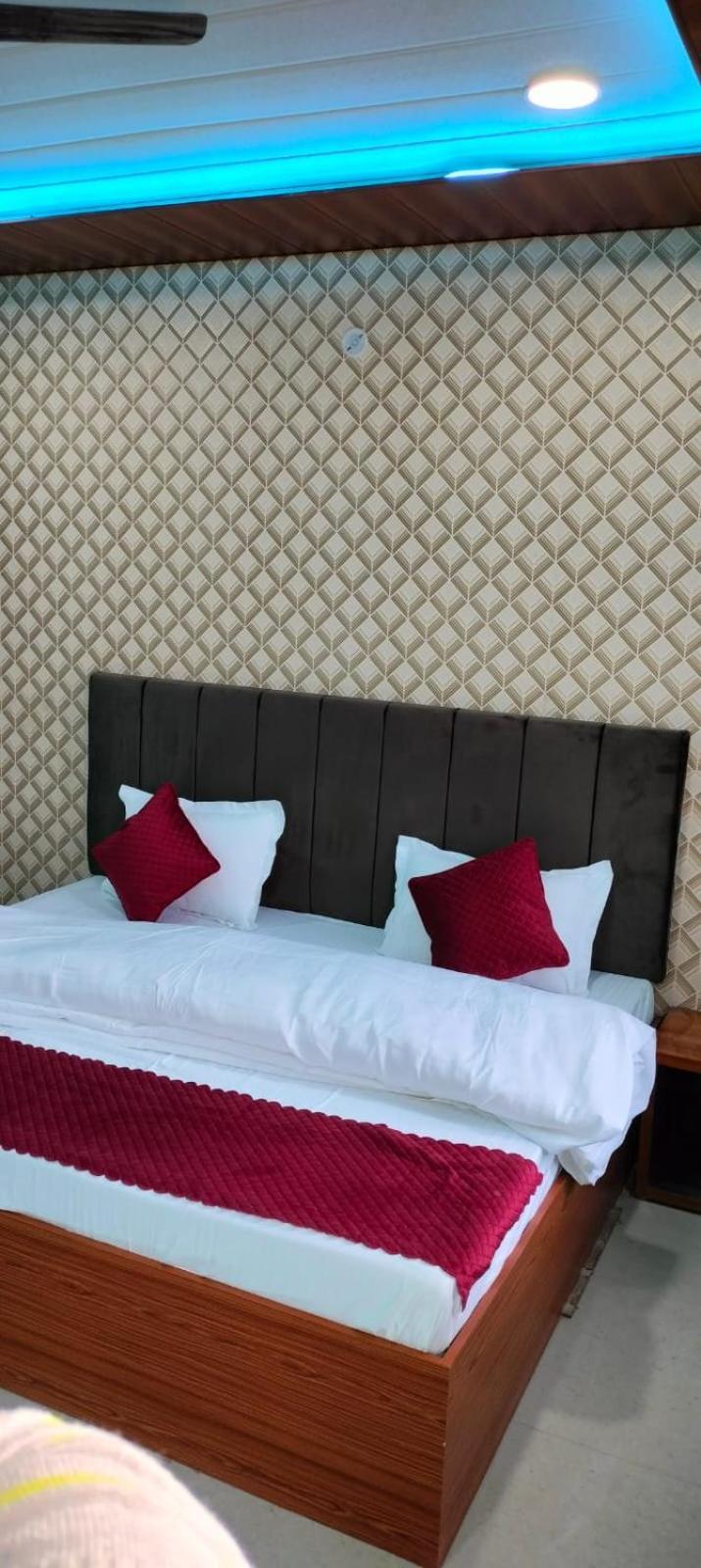 Gulab Residency Hotell Varanasi Exteriör bild